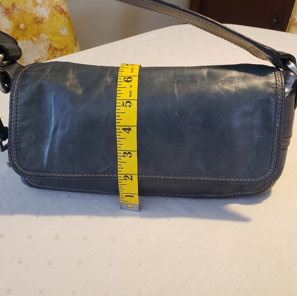 Fossil Green Shoulder Bag - Picture 13 of 15
